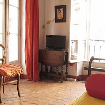 Unit 014 Notre Dame Apartment